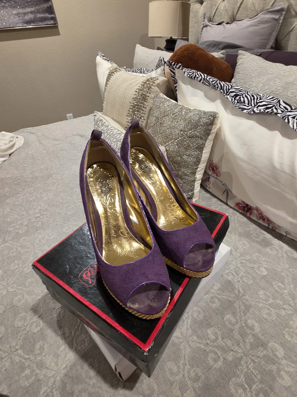 Apple Bottoms Purple Peep-Toe Platform Heels with Gold Trim